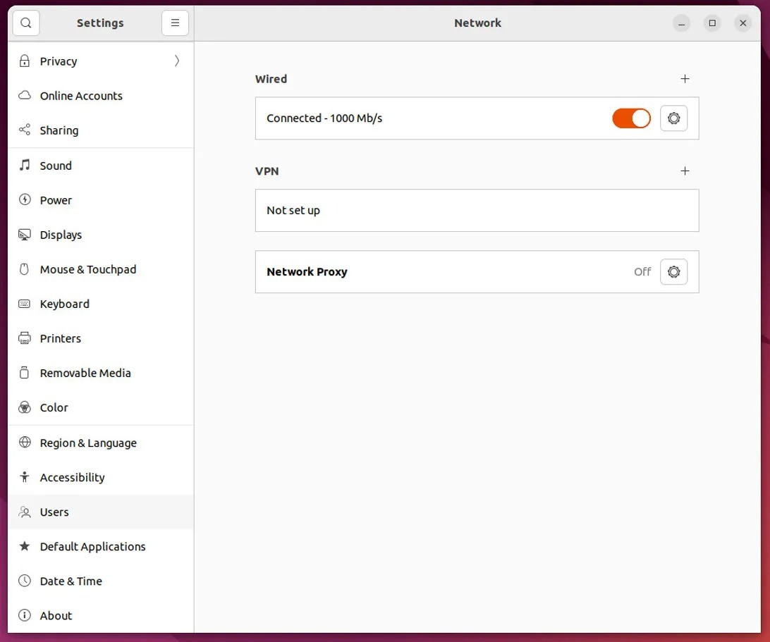 図2：「Users」（ユーザー）の項目は、Ubuntuの「Settings」（設定）内にある。