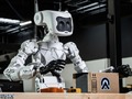 宇宙探査の技術を家庭に応用--NASAが民間と共同開発中の人型ロボット「Astra」