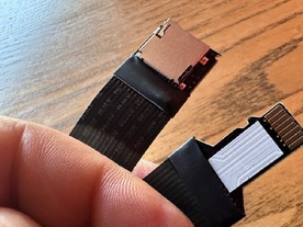「Raspberry Pi」でmicroSDカードの出し入れを容易に--延長ケーブルで悩みを解消