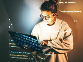 高まるローコード／ノーコード人気--活用に向けた壁とは？