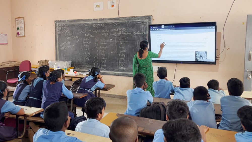 インドの学校の授業風景