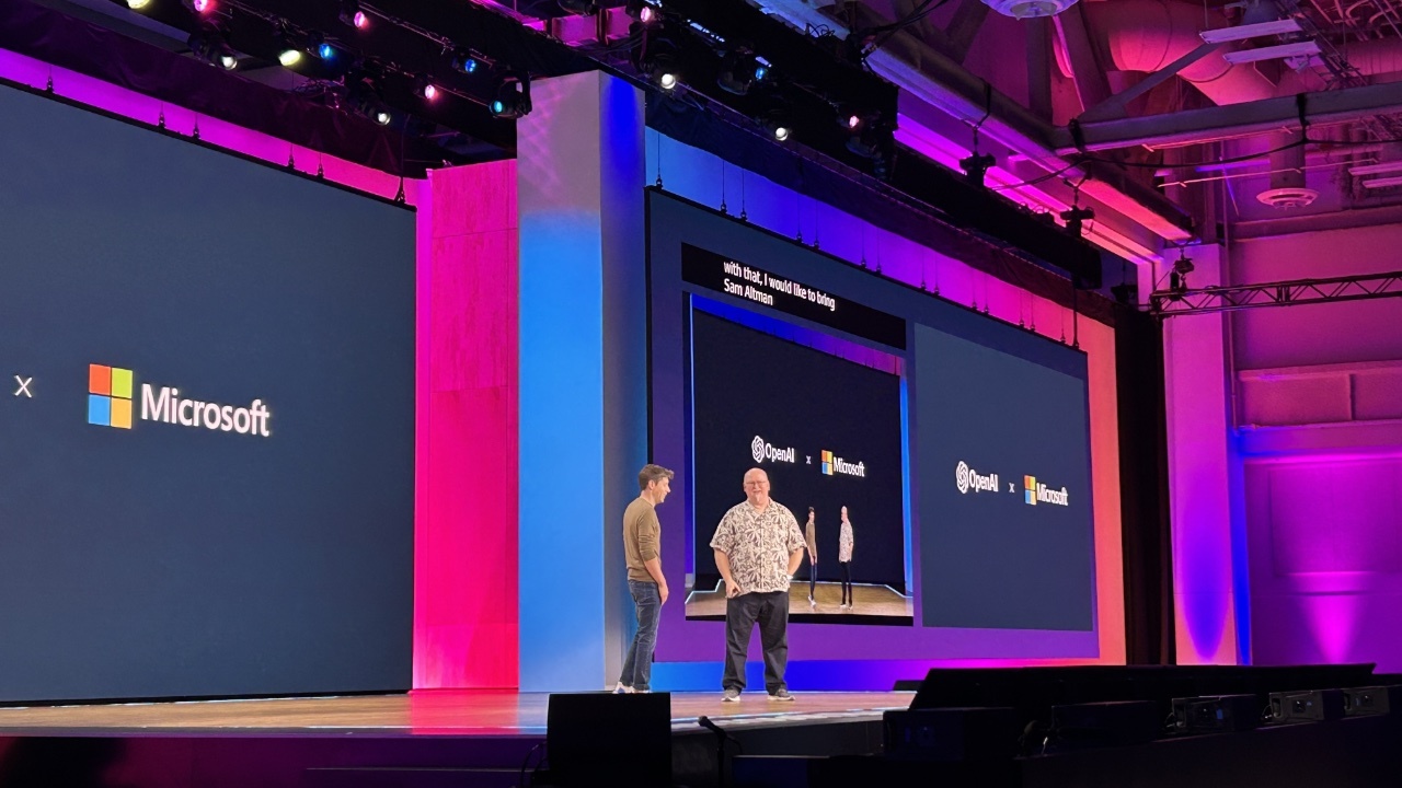 Open AIの最高経営責任者（CEO）Sam Altman氏が、「Microsoft Build」でMicrosoftの最高技術責任者（CTO）Kevin Scott氏と対談した。提供：Sabrina Ortiz/ZDNET