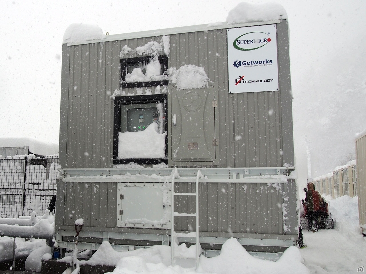 エゴスキュー タワー getworks_liqidcooling_l.jpg