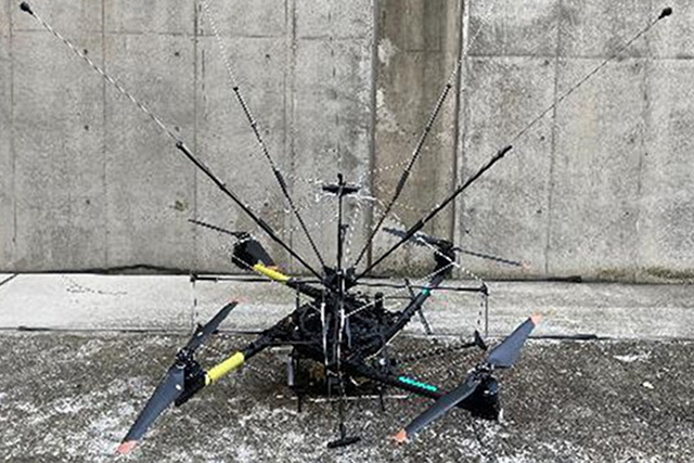 耐雷ドローン