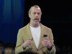 セールスフォース幹部が説く「AIエージェントを生かすためのポイント」とは