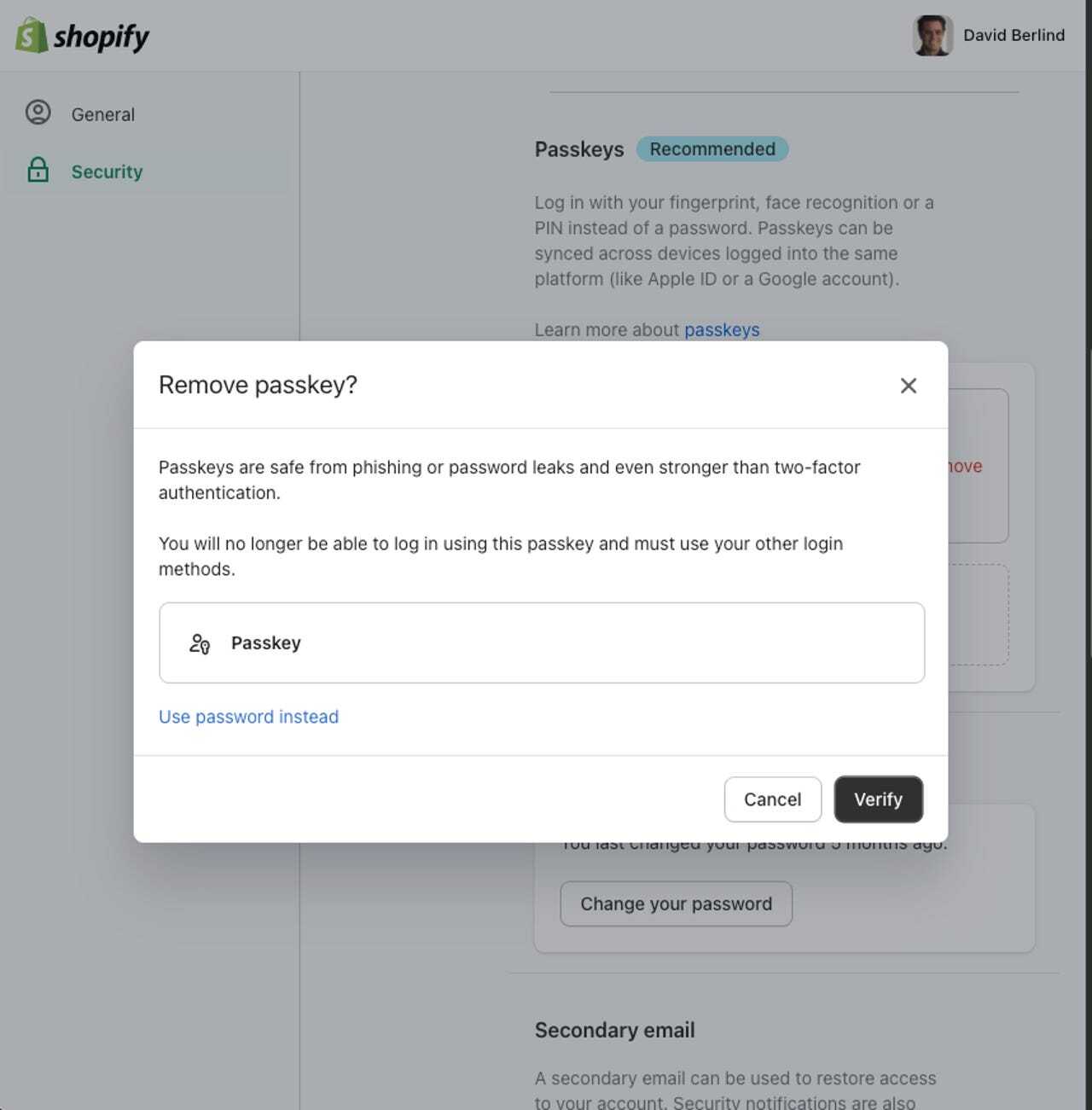 図3:Shopifyのパスキー記録を削除するためのリンクをクリックすると、Shopifyはユーザーに対して再認証を求めてくる。これは、実際にパスキーの削除を希望しているのが本人であり、かつその人物が現在コンピューターの前にいることを確認するためである(提供:Screenshot by David Berlind/ZDNET)