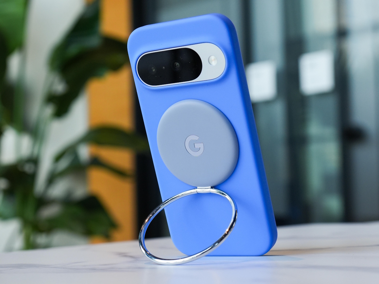 Pixel 10」が待望の磁気充電に対応--「PixelSnap」で「MagSafe」に本格