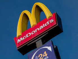 マクドナルドとタコベル、ドライブスルーのAI活用で課題浮き彫り--注文ミスなどで方針見直しも