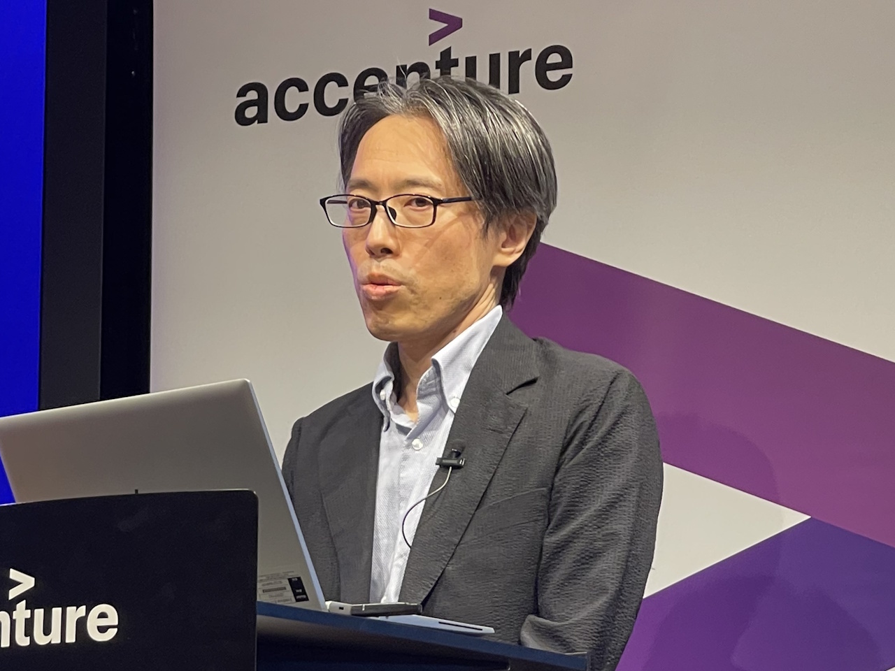 AI様用 アクセンチュア、AIによる全社変革を推進--エージェントでデジタル
