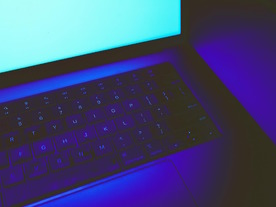 ネット記事の半数以上はAIが生成？--最新調査で明らかに