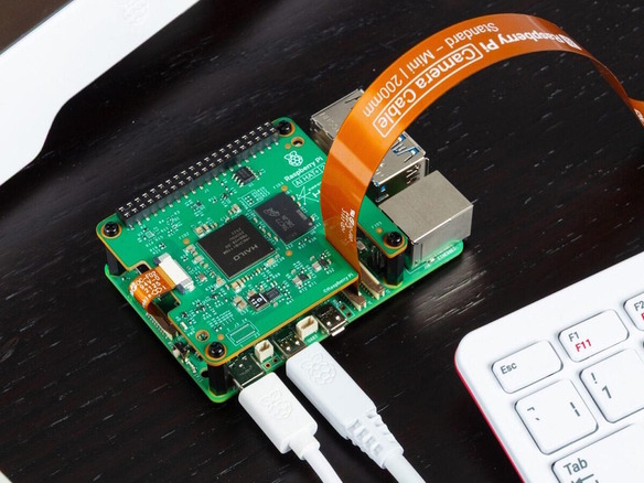 Raspberry Pi 5」向けAI拡張ボード「AI HAT+ 2」が登場--生成AIの