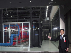 KDDI、大阪・堺に国内最大級「AIデータセンター」稼働--わずか1年でシャープ工場跡地を再生