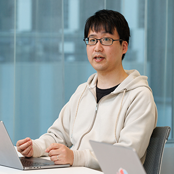 株式会社スクウェア・エニックス カスタマーエクスペリエンスデザインセンター オンラインビジネス推進ディビジョン プラットフォーム開発グループ 佐藤 雅宏 氏