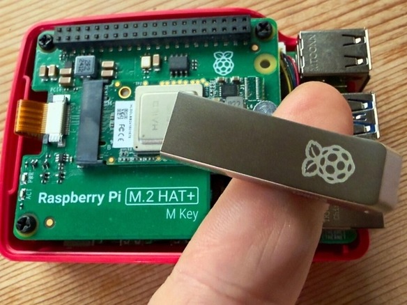 Raspberry Pi」純正USBフラッシュドライブを検証--競合をしのぐ4K