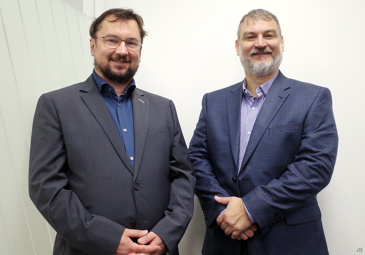 エンタープライズセキュリティソリューション部門 グローバル責任者のDan Allen(ダン・アレン)氏(右)とイパーバイザーチームを率いるHP 先進プロジェクト研究開発部門 ディレクターのKris Uchronski(クリス・ウクロンスキー)氏(左)