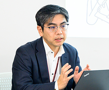 株式会社日立ソリューションズ
 セキュリティコンサルタント
鈴木則夫 氏
