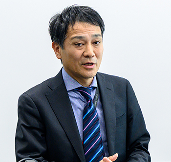 株式会社 日立製作所 コネクティブインダストリーズ事業統括本部 プロダクトセキュリティ推進センタ センタ長 亀井章 氏
