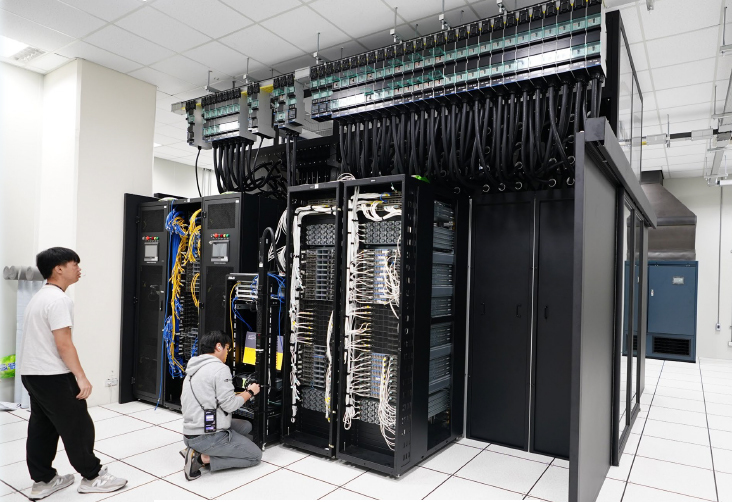 本番さながらのデータセンター環境でソフトウェアを検証