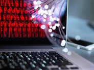「Mac」狙いの新型マルウェア出現、クラッシュレポートツールを装う
