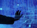 企業のAI変革で重責を担う中間管理職--大半が自認している