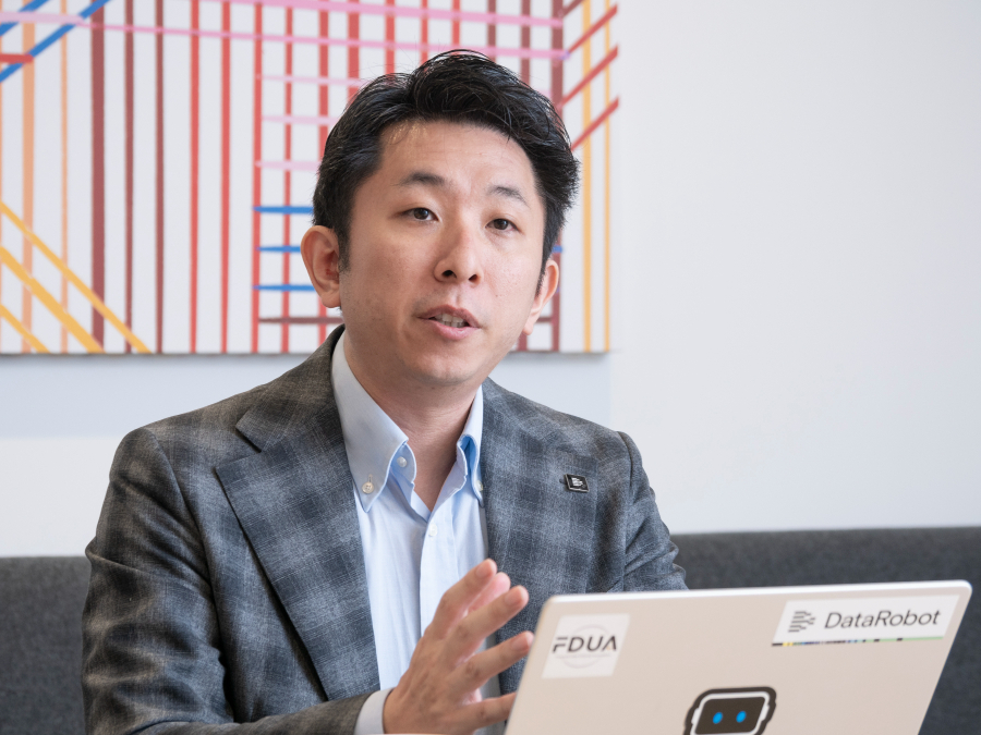 小川幹雄氏